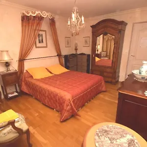 https://autrefois-la-modiste.midi-pyreneeshotels.com
